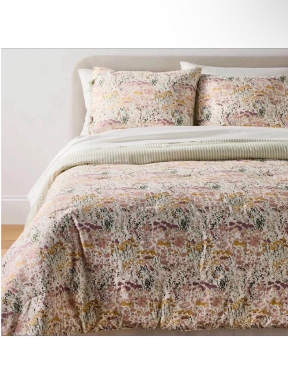 NWT 3pc Full/Queen Reversible Floral and Stripe Comforter Set Pink/Green
